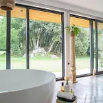 Vibe Luxury
