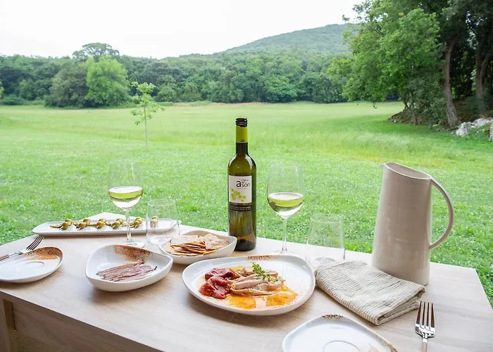 Vibe Luxury ארנוארו